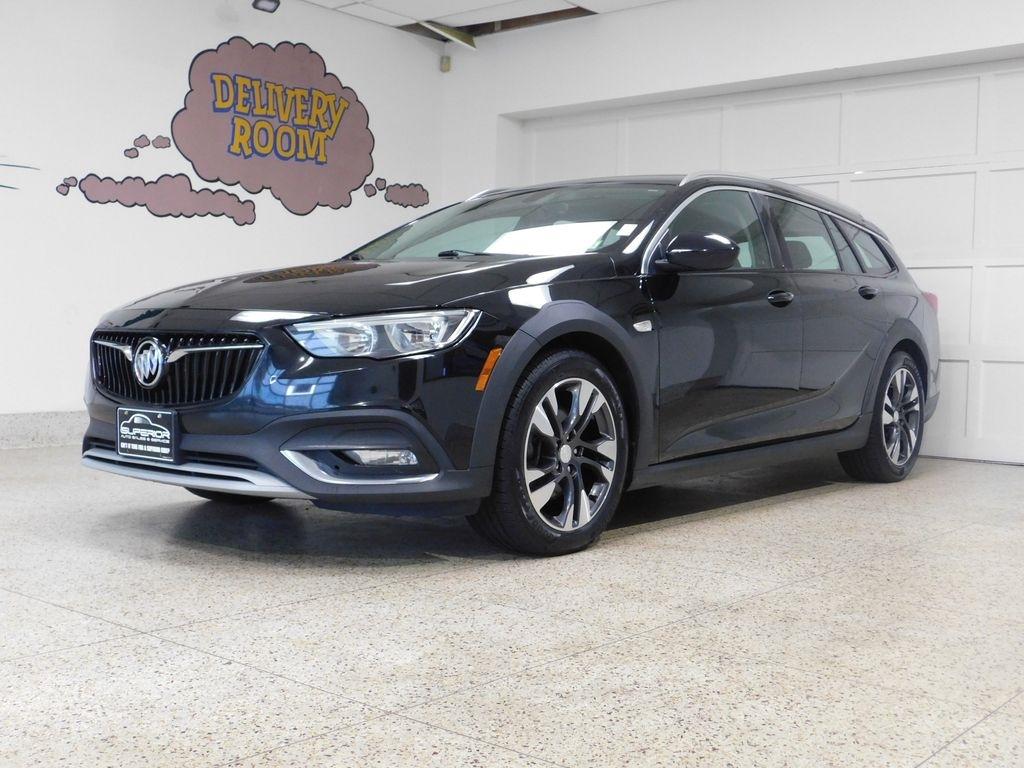 buick regal tourx 2018 W04GU8SX4J1152266 image buick regal tourx 2018 W04GU8SX4J1152266 image
